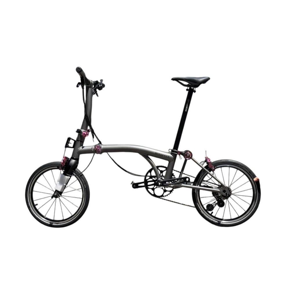Aceoffix C5 folding bike folded and unfolded for urban commuting