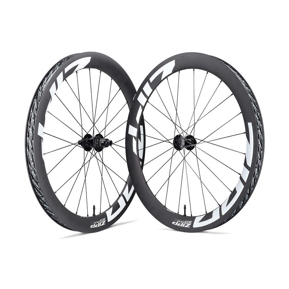 ZIPP 303 XPLR S Carbon Tubeless Gravel Disc Wheelset - White decals